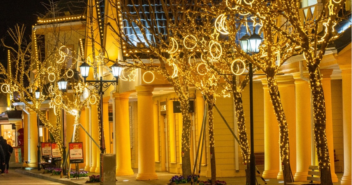 AG一飞冲天奥莱·香江小镇